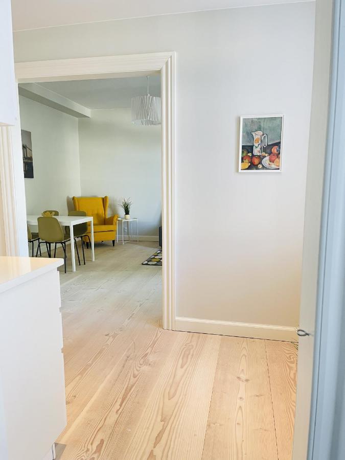 Aday - 2 Bedroom Apartment With Patio 올보르 외부 사진